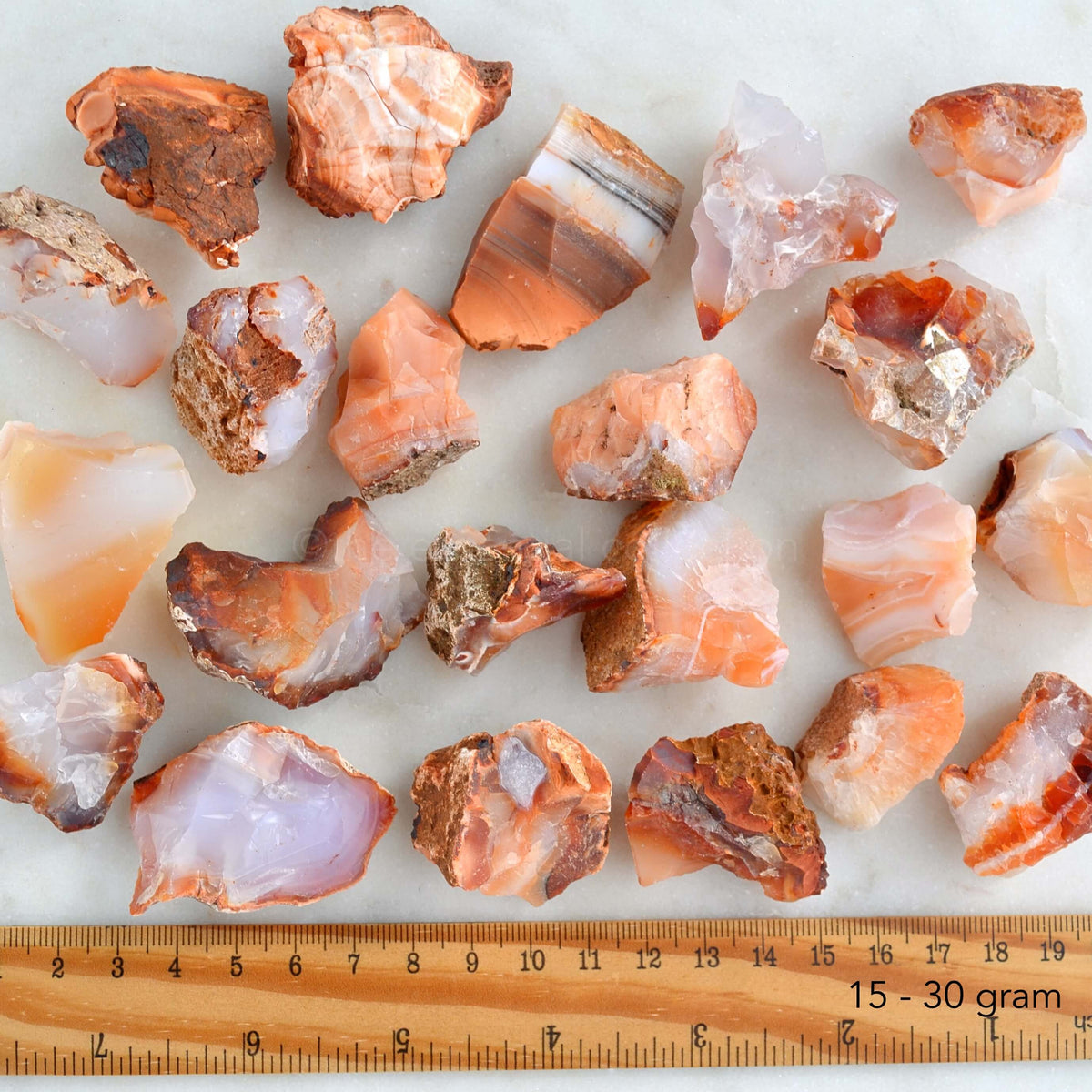 raw carnelian crystals 15 to 30 gram size